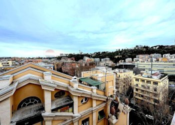 Edificio all\'aperto - Trilocale Circonvallazione Clodia
 
36 A, Roma - foto 4