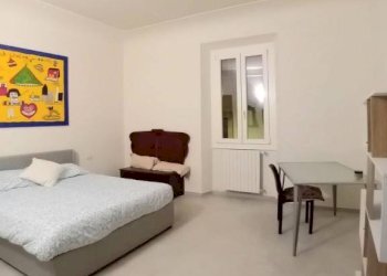 Camera da letto - Bilocale via Giovanni Fabbroni, Firenze (zona Santa Maria Novella) - foto 2