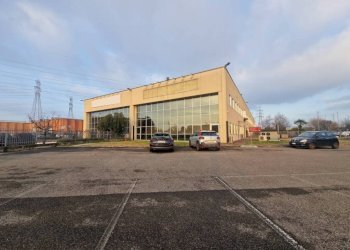 Facciata - Capannone via Monte Grappa, 80/4, Arese - foto 1