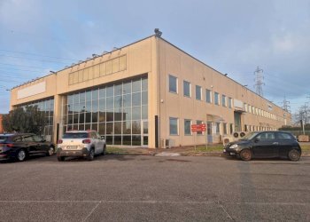 Facciata - Capannone via Monte Grappa, 80/4, Arese - foto 3