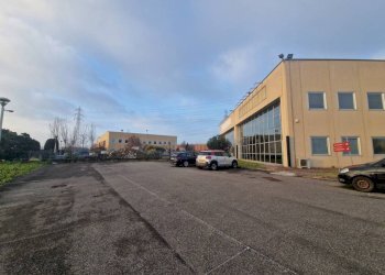 Facciata - Capannone via Monte Grappa, 80/4, Arese - foto 24