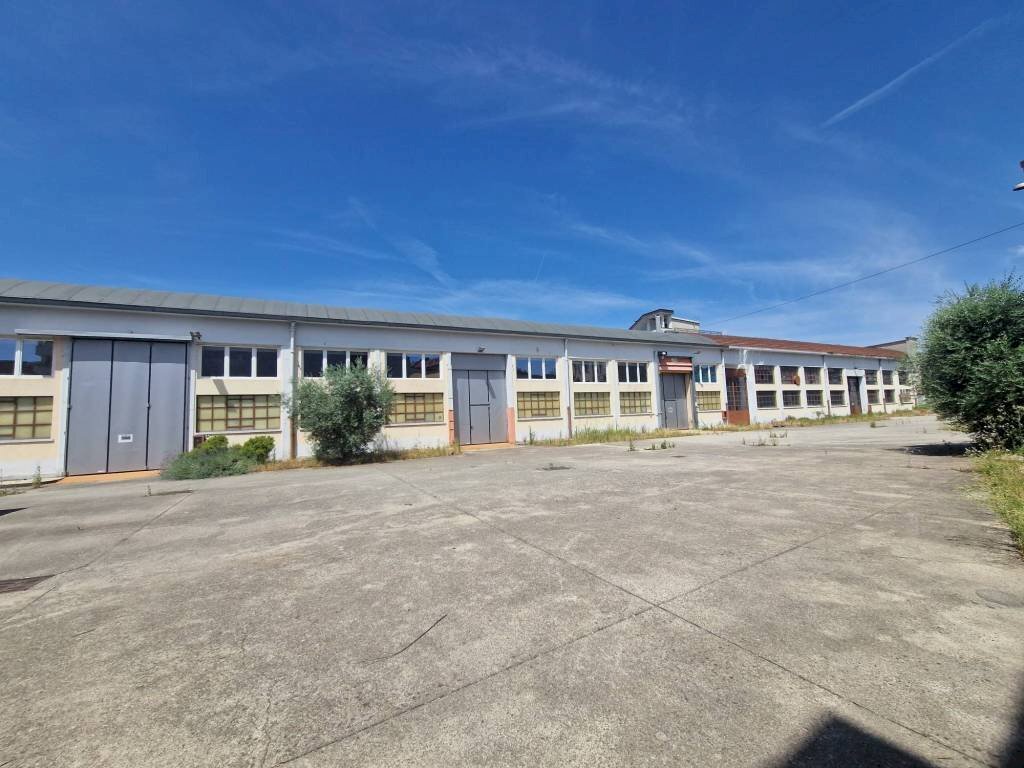 Facciata - Capannone via Barnaba Oriani, Milano - foto 2