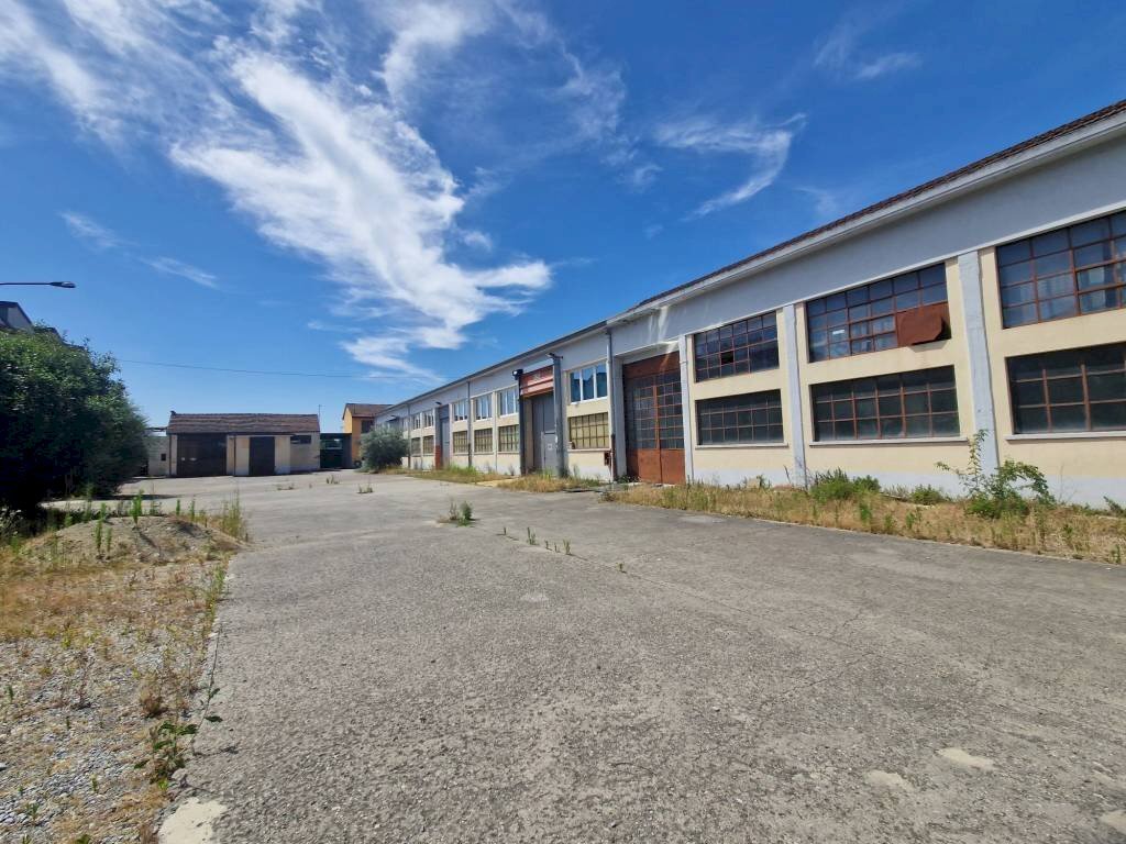 Facciata - Capannone via Barnaba Oriani, Milano - foto 3