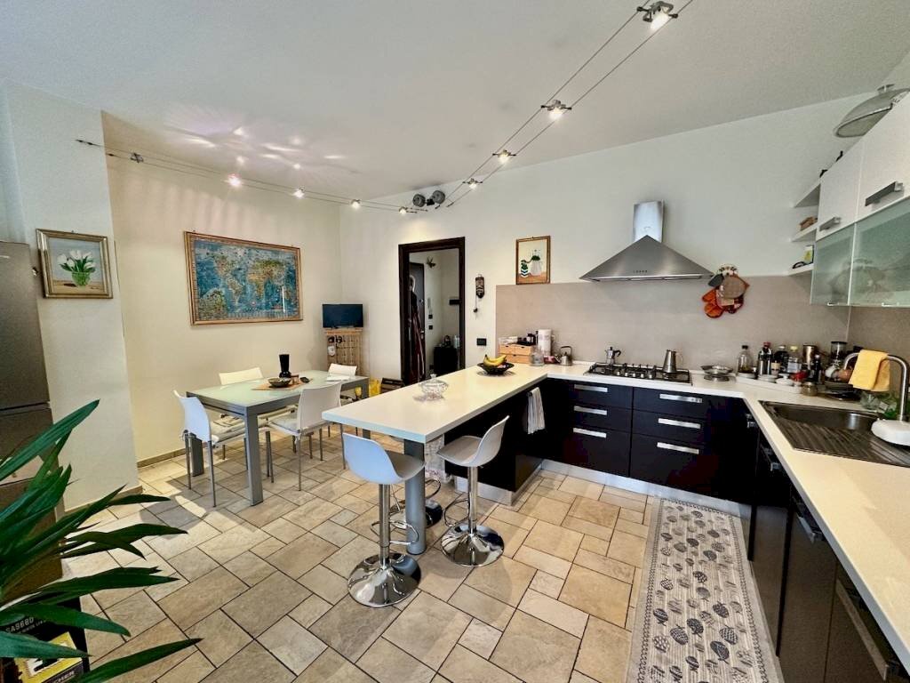 Cucina - Apartment via Piemonte, 23, Biella - photo 2