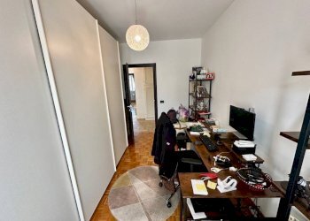 Camera da letto - Appartamento via Piemonte, 23, Biella - foto 19