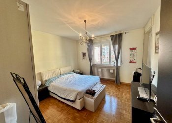 Camera da letto - Appartamento via Piemonte, 23, Biella - foto 26