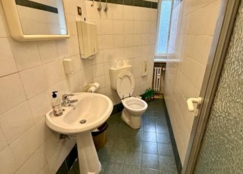 Bagno - Ufficio via Guglielmo Oberdan, 4, Biella - foto 21
