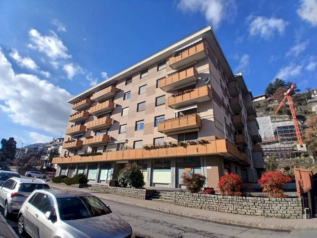 Facciata - Bilocale via Lusardi, 15, Sondrio - foto 2