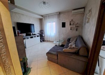 Soggiorno - Three-room apartment via Valsassina, Milano - photo 12