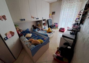 Cameretta - Three-room apartment via Valsassina, Milano - photo 29