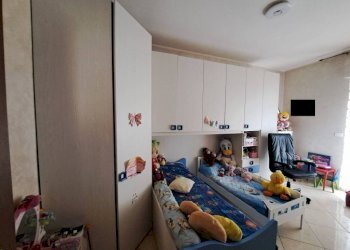 Cameretta - Three-room apartment via Valsassina, Milano - photo 30