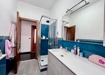 Bagno - Trilocale via Lodovico Calda, 31, Genova (zona Sestri Ponente) - foto 26