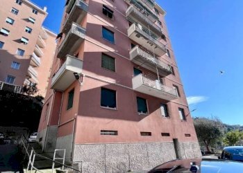 Facciata - Trilocale via Lodovico Calda, 31, Genova (zona Sestri Ponente) - foto 35