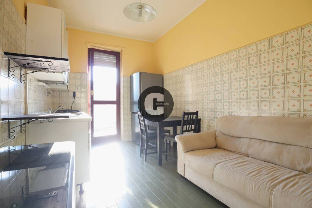 Cucina - Bilocale corso Regina Margherita, 7, Torino (zona Vanchiglia) - foto 2