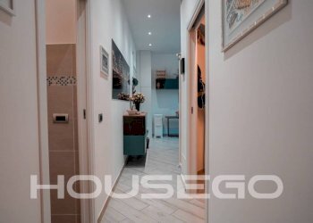 Corridoio - Trilocale via Francesco Sivori, 8, Genova (zona Castelletto) - foto 13