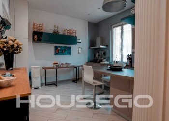 Salone - Trilocale via Francesco Sivori, 8, Genova (zona Castelletto) - foto 21