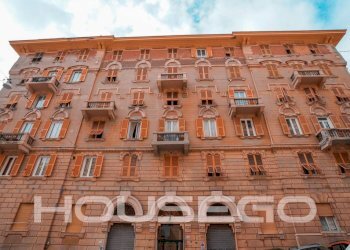 Facciata - Trilocale via Francesco Sivori, 8, Genova (zona Castelletto) - foto 48