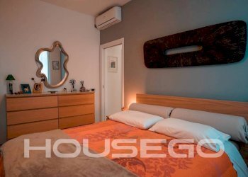 Camera da letto - Trilocale via Francesco Sivori, 8, Genova (zona Castelletto) - foto 2