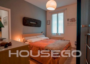 Camera da letto - Three-room apartment via Francesco Sivori, 8, Genova (neighborhood Castelletto) - photo 3