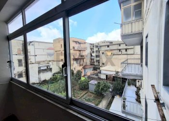 Edificio all\'aperto - Quadrilocale Via Firmaturi
 
2/A, Palermo - foto 4