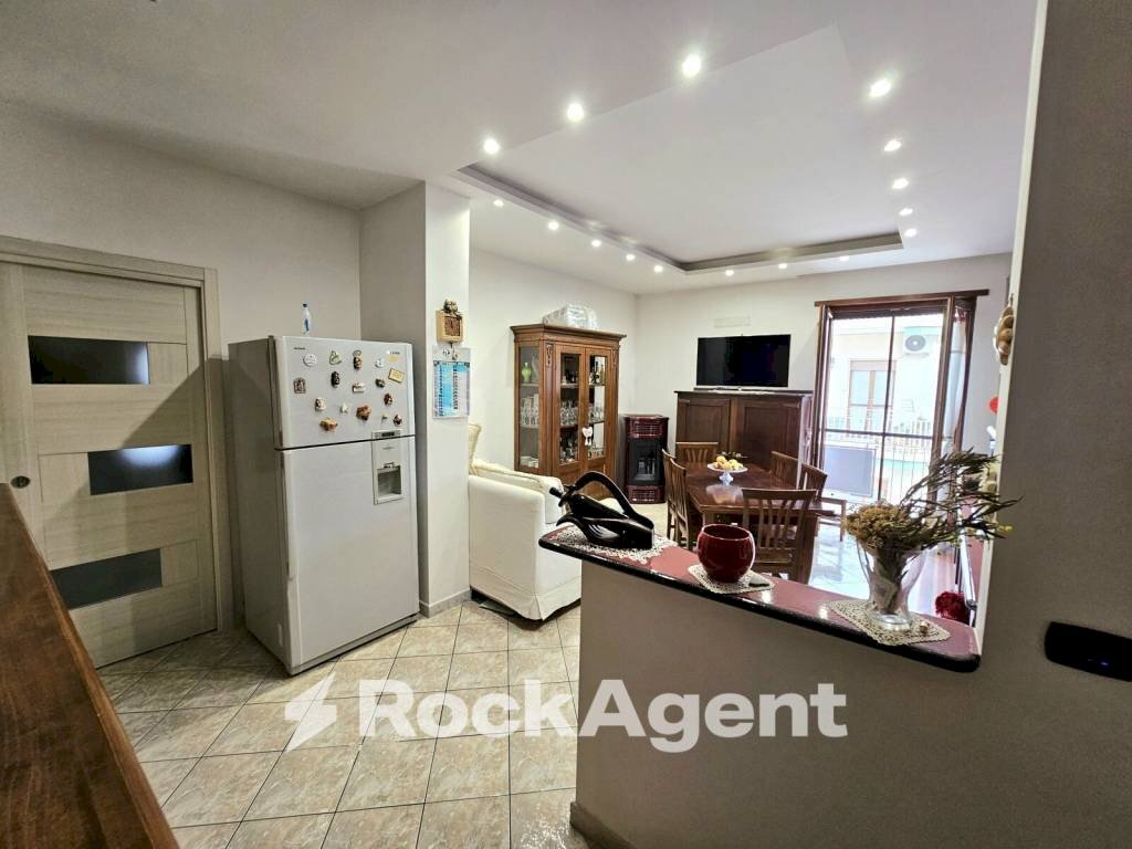 Three-room apartment via Vincenzo Guastafierro, 9, Boscoreale - photo 1