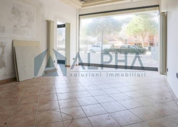 Interno non residenziale - Shop viale 2 Giugno, Cervia - photo 2