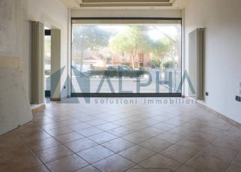 Interno non residenziale - Shop viale 2 Giugno, Cervia - photo 3