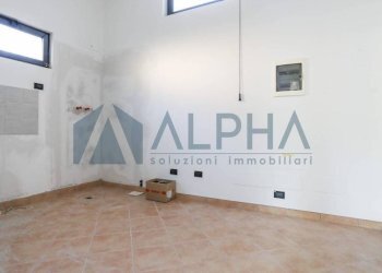 Salone - Shop viale 2 Giugno, Cervia - photo 6