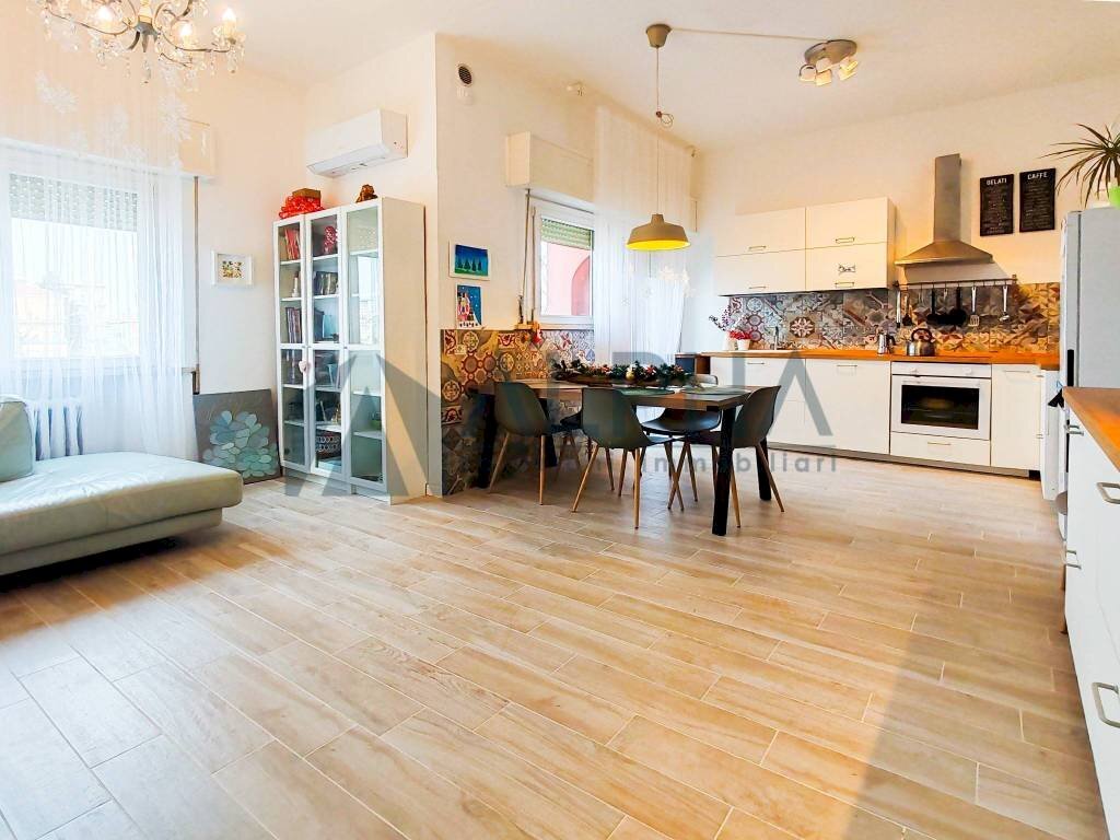 Salone - Appartamento viale Dardanelli, Rimini - foto 2