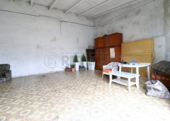 Garage.JPG - Commercial Premises Via Guido Reni 2, Bondeno - photo 11