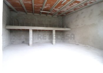 Garage 3.JPG - Commercial Premises Via Guido Reni 2, Bondeno - photo 12