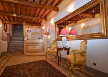 7a95674242ffc6c246104f79c6fc91eb.jpg - Locale Commerciale Via Borgo Giannotti, Lucca - foto 4