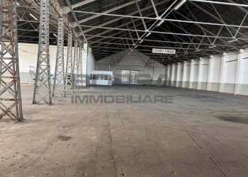 WhatsApp Image 2026-01-29 at 17.46.19 (7).jpeg - Magazzino Via Salvatore Orlando 10, Livorno - foto 8