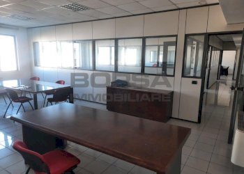 WhatsApp Image 2026-01-30 at 16.49.46.jpeg - Magazzino Via Salvatore Orlando 10, Livorno - foto 13