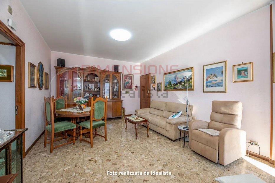 Screenshot 2026-02-04 at 10-12-08 Trilocale in ven - Three-room apartment Via Dameta, Roma - photo 3