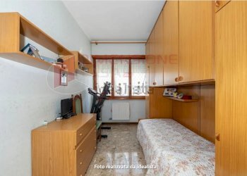 Screenshot 2026-02-04 at 10-12-36 Trilocale in ven - Three-room apartment Via Dameta, Roma - photo 10