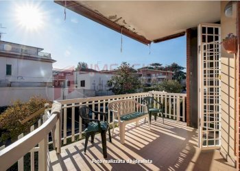 Screenshot 2026-02-04 at 10-13-10 Trilocale in ven - Three-room apartment Via Dameta, Roma - photo 18