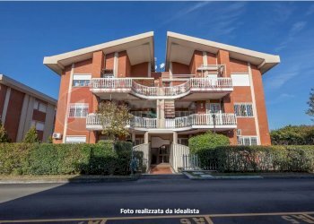 Screenshot 2026-02-04 at 10-13-39 Trilocale in ven - Three-room apartment Via Dameta, Roma - photo 27