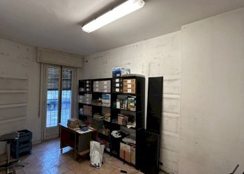 WhatsApp Image 2026-01-29 at 12.39.33 (3).jpeg - Locale Commerciale Viale Alessandro Guidoni, Firenze (zona Santa Maria Novella) - foto 3