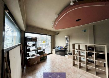 WhatsApp Image 2026-01-29 at 12.39.33.jpeg - Locale Commerciale Viale Alessandro Guidoni, Firenze (zona Santa Maria Novella) - foto 9