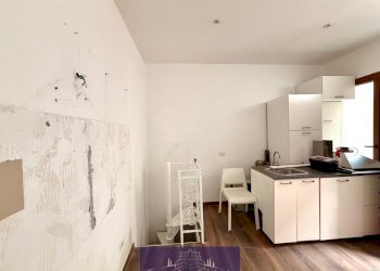 WhatsApp Image 2026-02-05 at 16.07.06 (14).jpeg - Locale Commerciale Piazza Leopoldo, Firenze (zona Rifredi) - foto 1