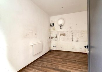 WhatsApp Image 2026-02-05 at 16.07.06.jpeg - Locale Commerciale Piazza Leopoldo, Firenze (zona Rifredi) - foto 13