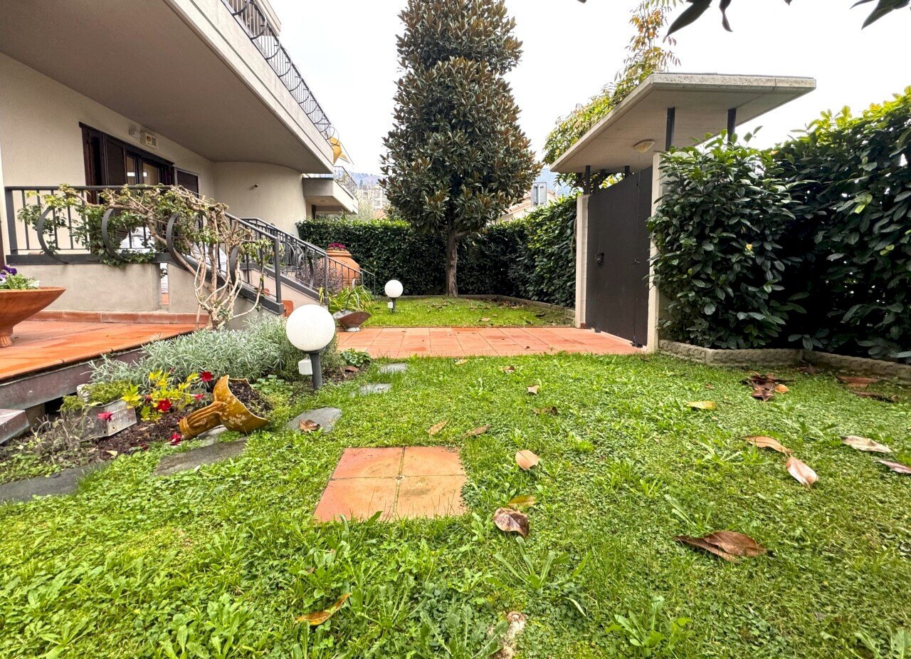 giardino - Villa Via Ruggero Nuti, Prato - photo 1