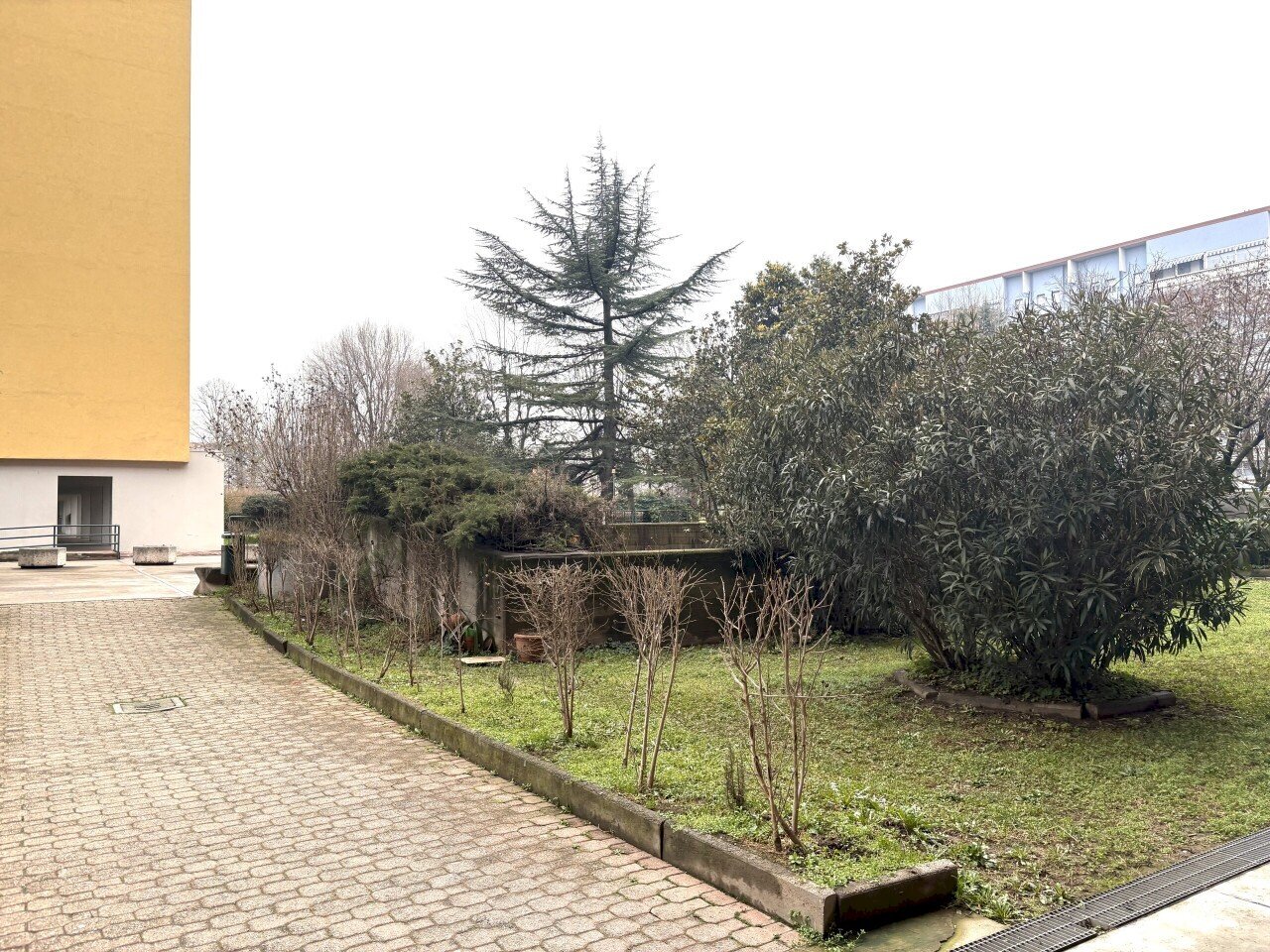 ingresso stabile - Four-room apartment VIA REISS ROMOLI 71, Torino (neighborhood Borgo Vittoria) - photo 2