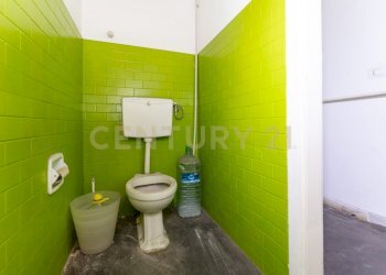 Bottega via Riso 72 (17).jpg - Locale Commerciale Via Francesco Riso 72/C, Catania - foto 8