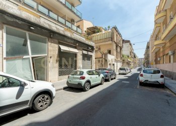 Bottega via Riso 72 (1).jpg - Locale Commerciale Via Francesco Riso 72/C, Catania - foto 22