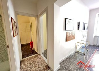 6.0 corridoio.jpg - Quadrilocale VIA ANDREA DEL SARTO  21, Genova (zona Sestri Ponente) - foto 4