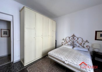 4.2 camera.jpg - Quadrilocale VIA ANDREA DEL SARTO  21, Genova (zona Sestri Ponente) - foto 9