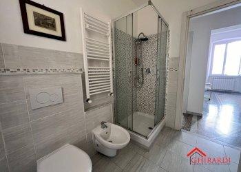 5.1 bagno.jpg - Quadrilocale VIA ANDREA DEL SARTO  21, Genova (zona Sestri Ponente) - foto 11