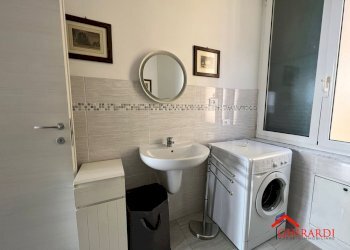 5.2 bagno.jpg - Quadrilocale VIA ANDREA DEL SARTO  21, Genova (zona Sestri Ponente) - foto 12